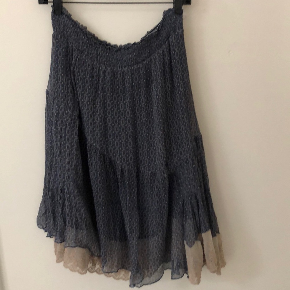 Asymmetrical skirt
